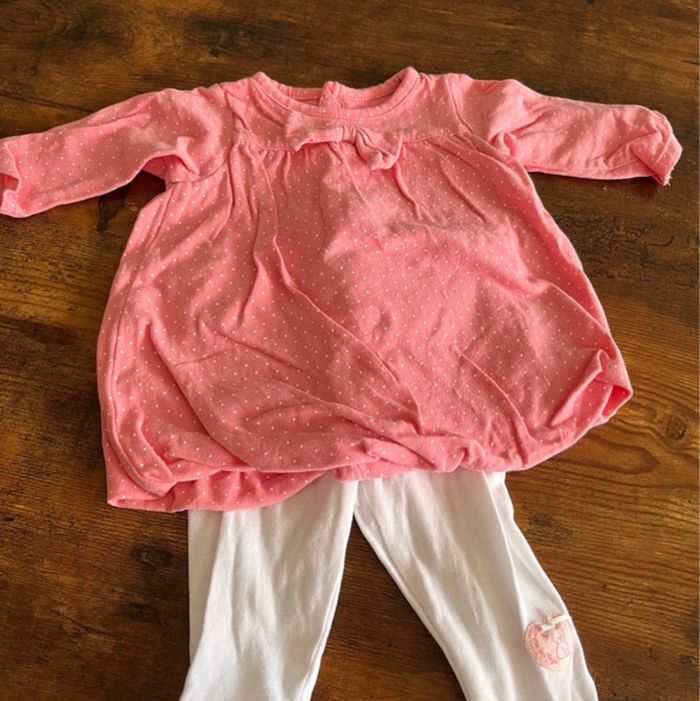Vêtements fille taille 1 mois