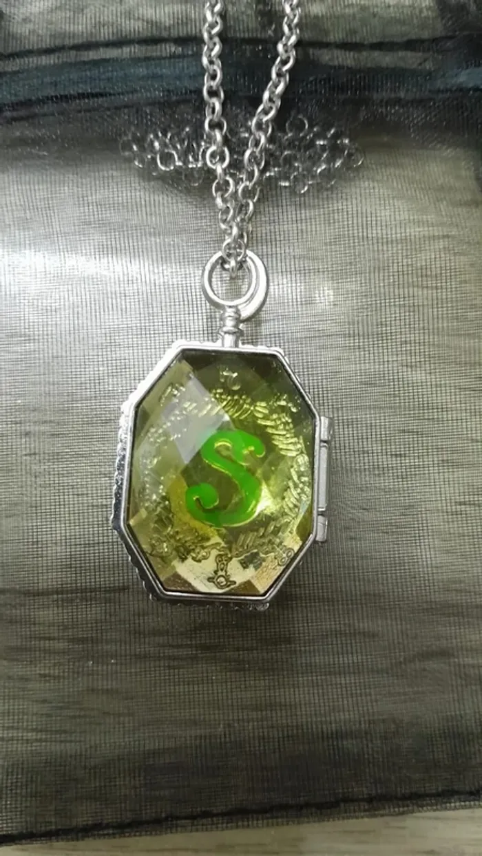 Collier avec Médaillon de Salazar Serpentard - Horcruxe, Harry Potter - photo numéro 2