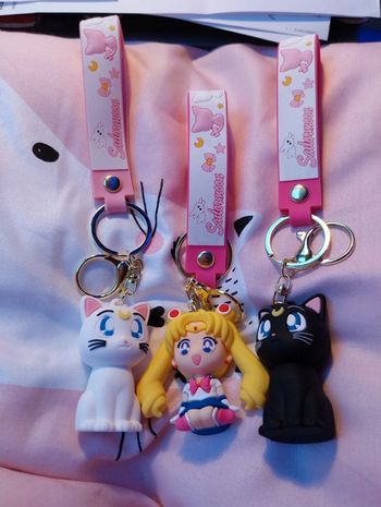 Porte-clés sailor moon et ses chats,  artemis luna