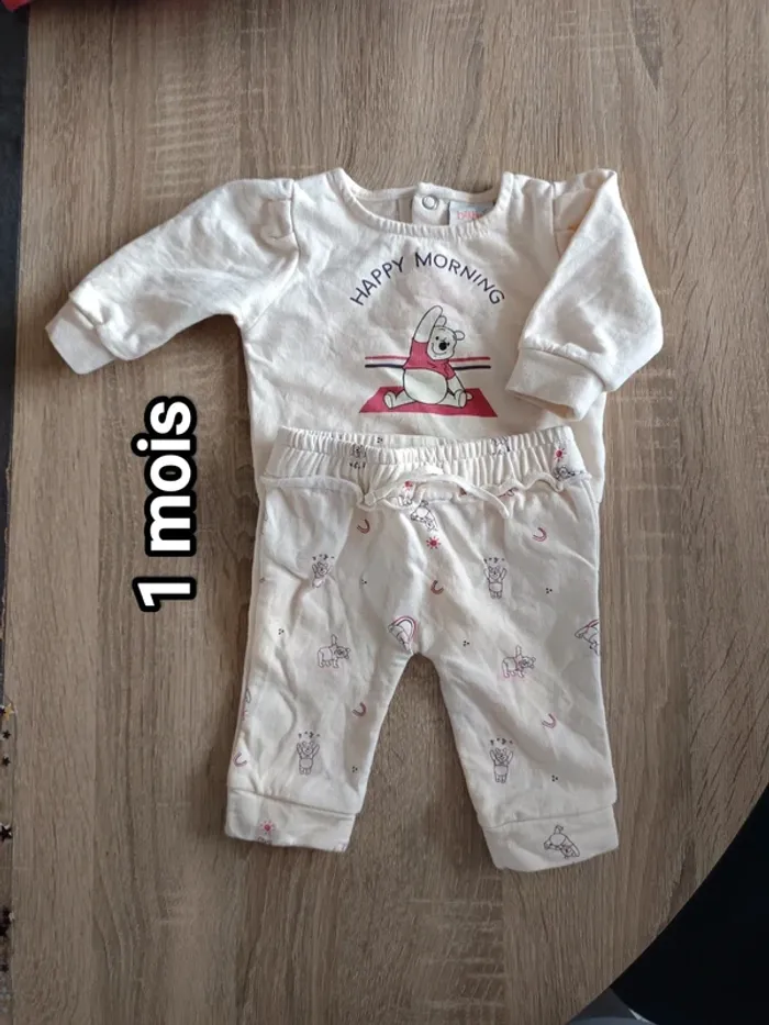 Ensemble beige Winnie l'ourson bébé 1 mois Disney Baby