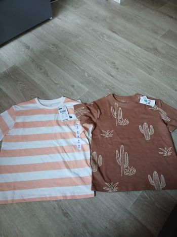 Lot de 2 tee shirts neufs 8 ans garçon