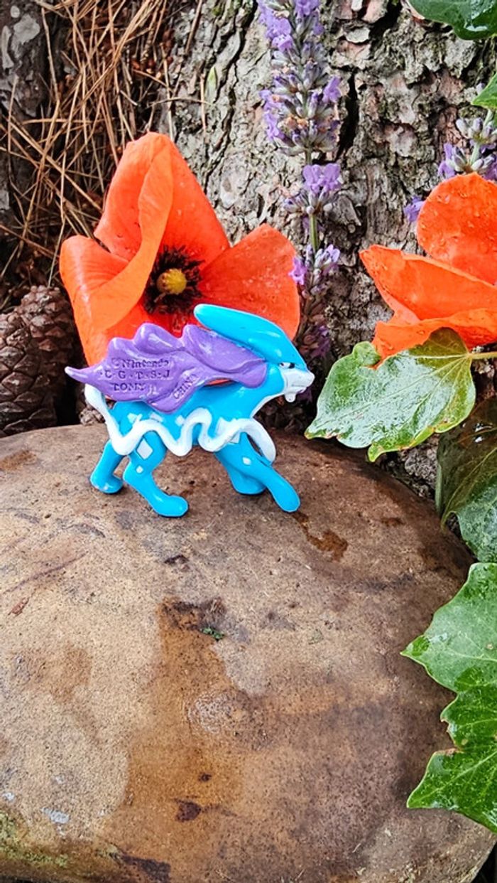 Super figurine Pokemon Nintendo tomy C.G.T.S.J suicune