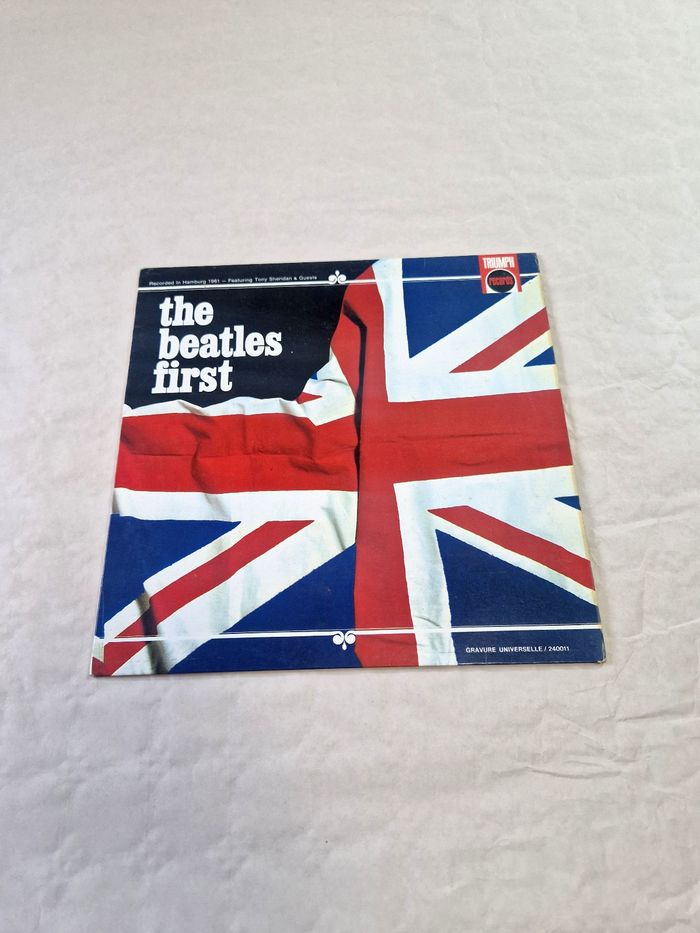 Vinyle33t , the Beatles  , the Beatles first 1961 - photo numéro 2