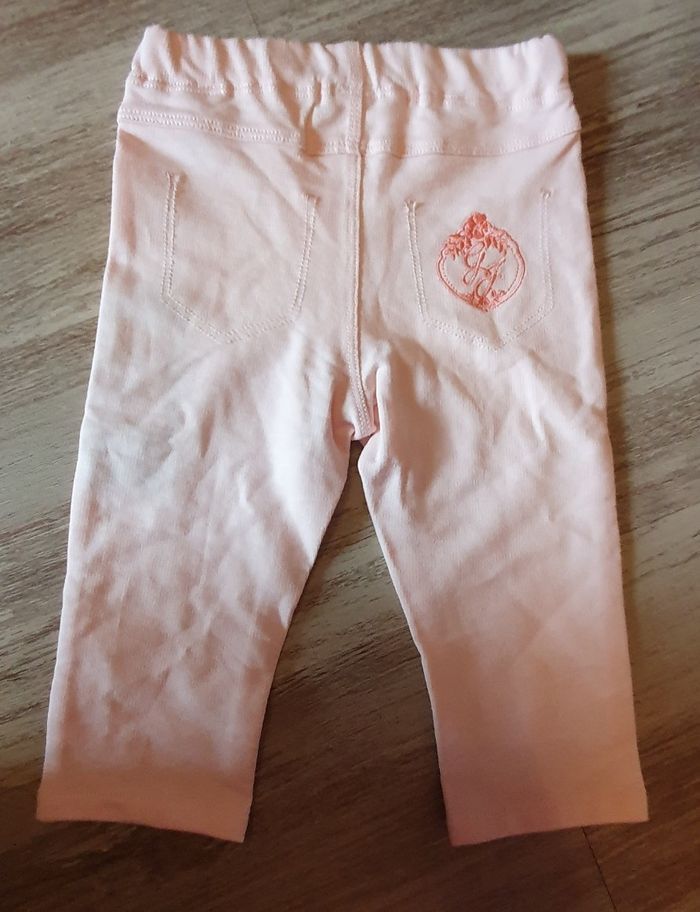 Leggings guess neuf 3/6mois - photo numéro 2