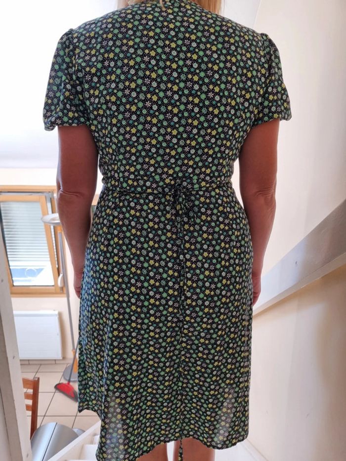 Robe portefeuille  à fleurs neuve XL - photo numéro 2