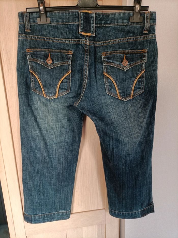 Bermuda Jean T 38 TB bon état - photo numéro 2