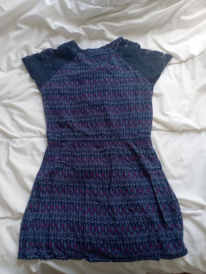 Robe bleue manches courtes la Halle 12 ans 3€ - photo numéro 3