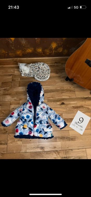 Jolie doudoune réversible catimini très bon état 9mois/71cm