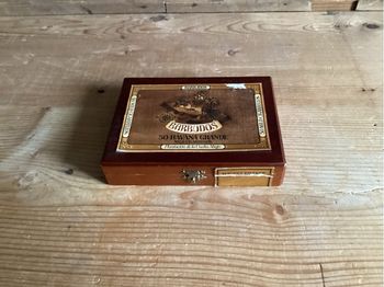 Boîte en bois cigare barbudos cubain