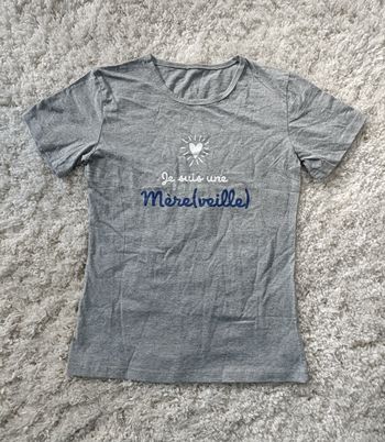 T-shirt "je suis une merveille" en taille L