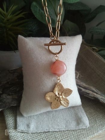 Collier fleur et pierre d'agate