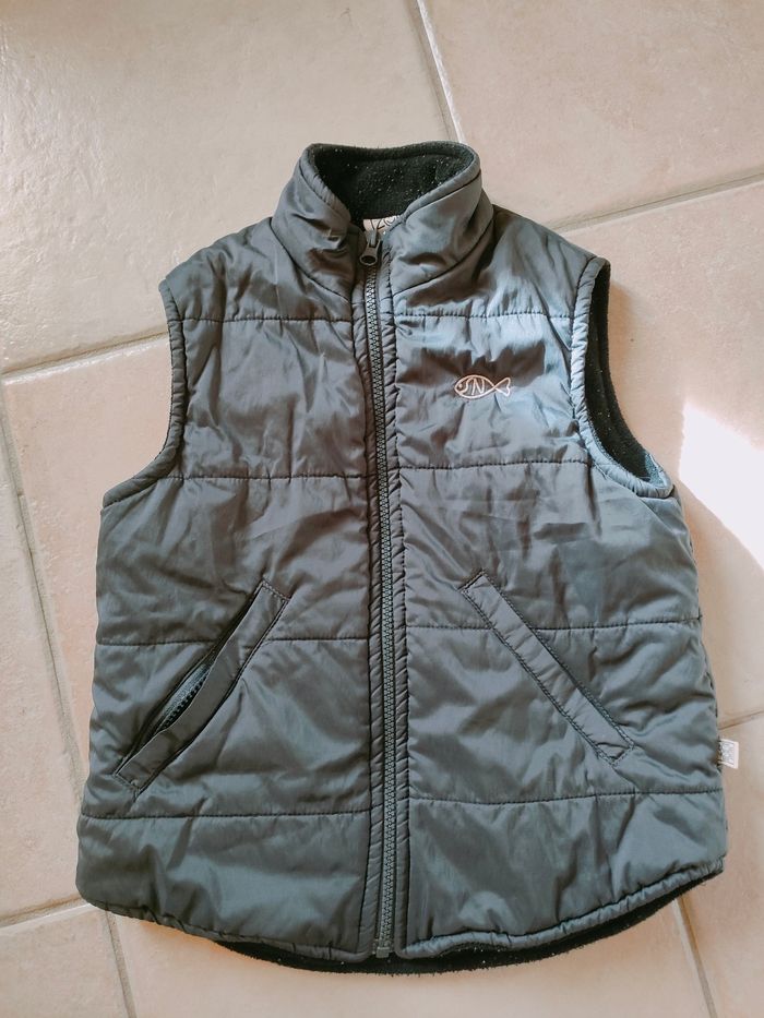 Doudoune sans manches Zoé Noé taille 6 ans