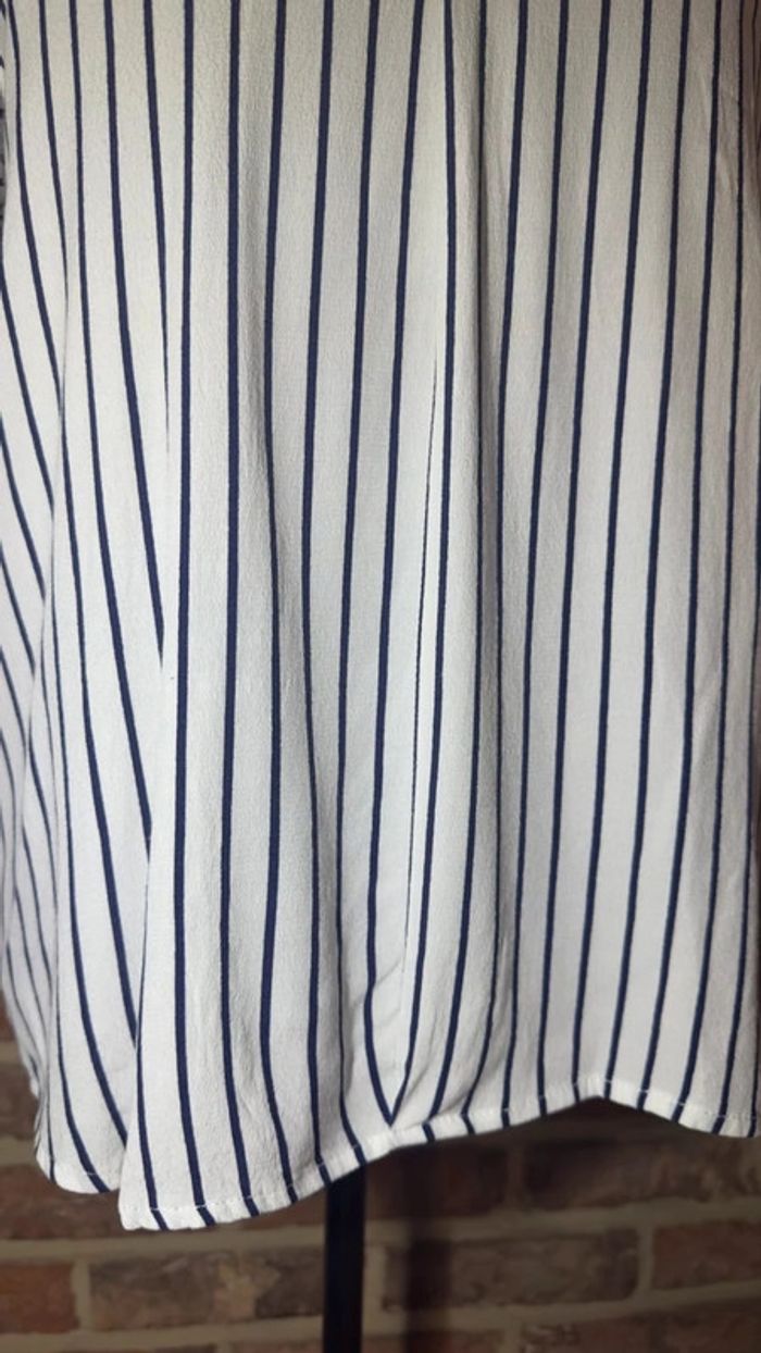 Chemise blanche et bleu lignée Bershka Taille XS / 34 - photo numéro 5