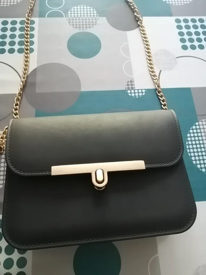 Sac noir - photo numéro 2