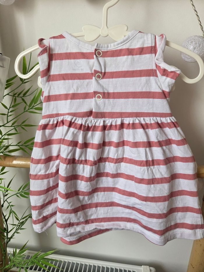Robe bébé - photo numéro 2