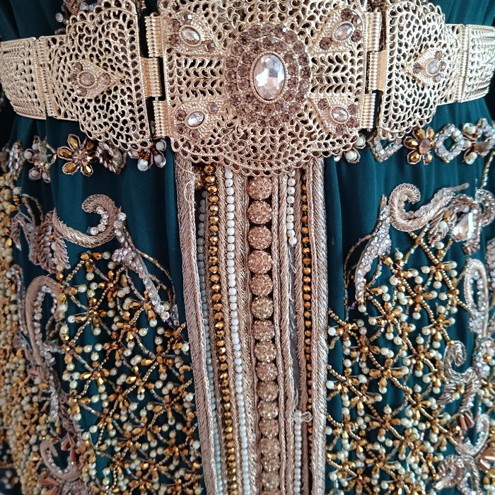 Caftan takchita robe de soirée vert bouteille et doré - photo numéro 6