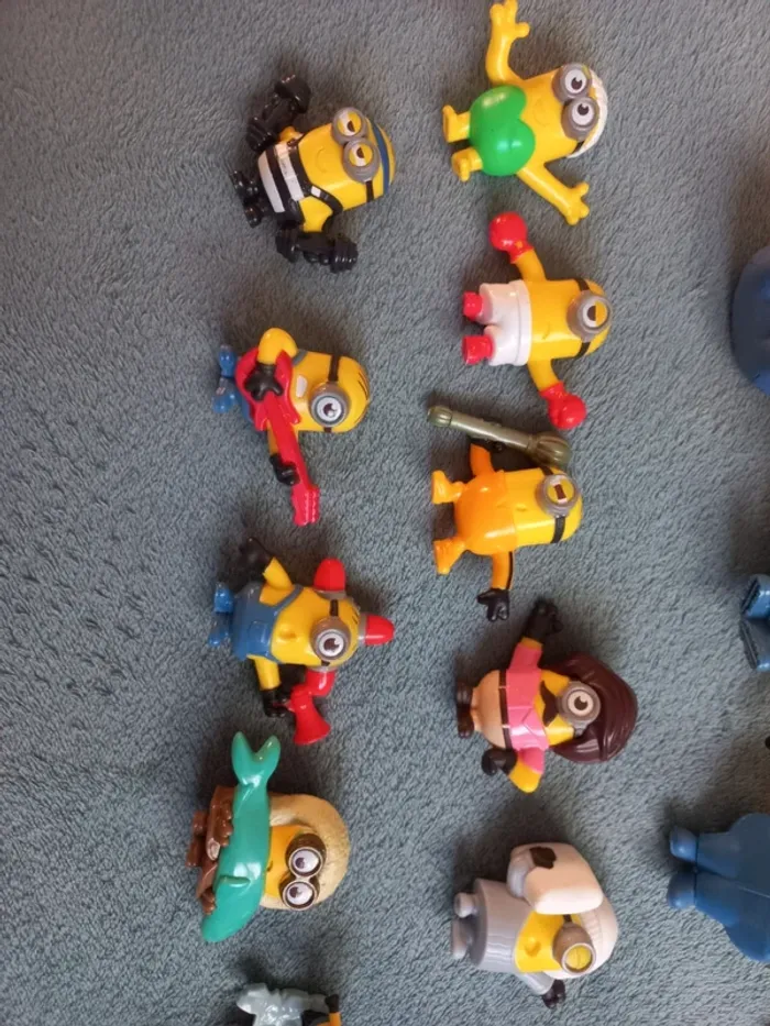 Lot de jouets minions - photo numéro 3
