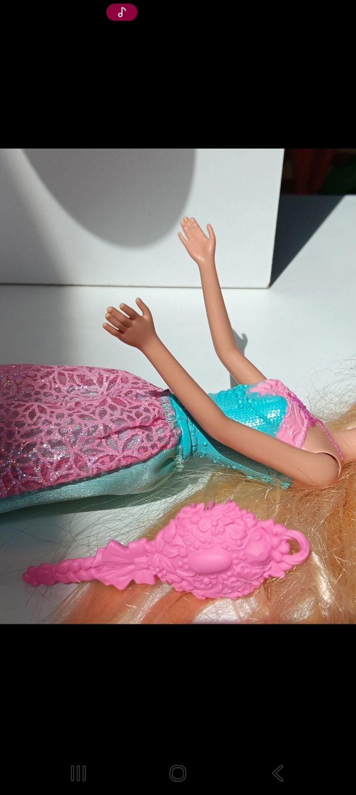 Poupée mattel barbie Endless Hair Kingdom Princesse dkb60 
Poupée et ensemble compris - photo numéro 7