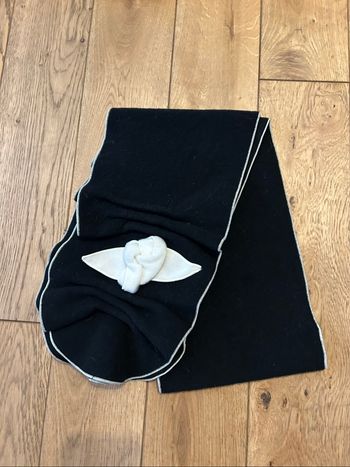 Écharpe noire et Blanche - Polaire - Neuve