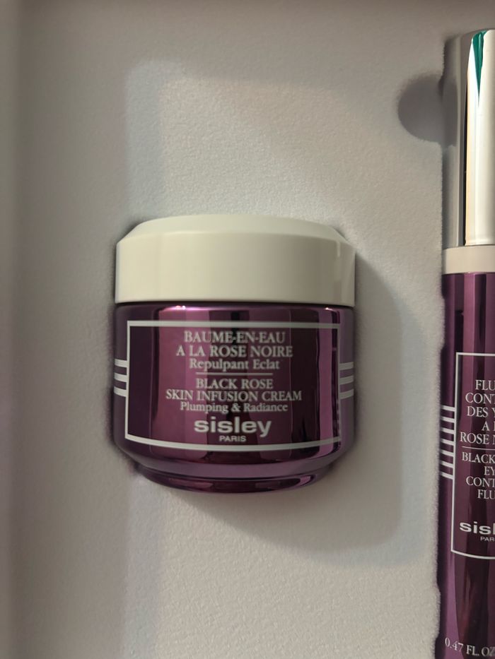 Sisley crème et contour des yeux à la rose noire - photo numéro 5