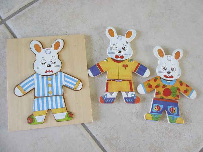 Puzzle lapin à habiller en bois 9 pièces - photo numéro 2