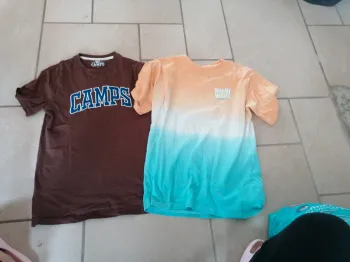 Lot 2 t shirt