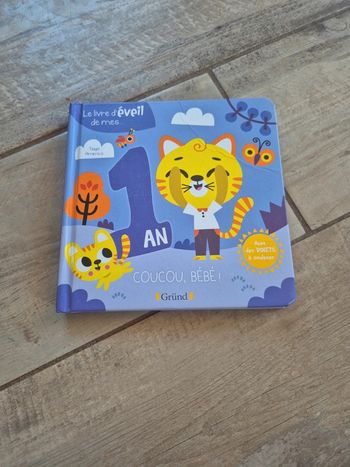 Livre à volet bébé