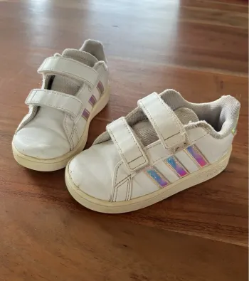 Basket à scratch Adidas 24