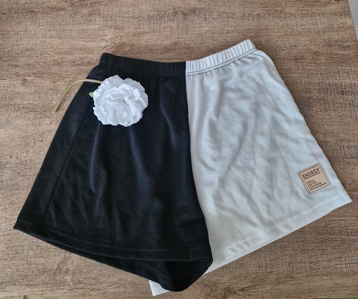 Short léger noir et blanc