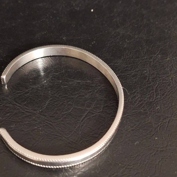 Bracelet jonc ouvert en acier inoxydable - photo numéro 6