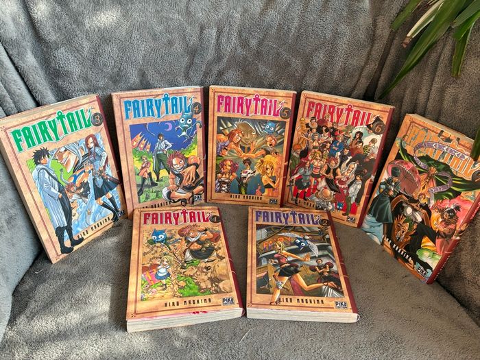 Lot livres mangas Fairy Tail - photo numéro 1