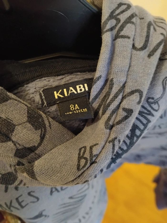 Sweet à capuche garçon 8ans - photo numéro 5