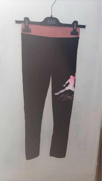 Leggins Jordan taille 8.10 ans 
