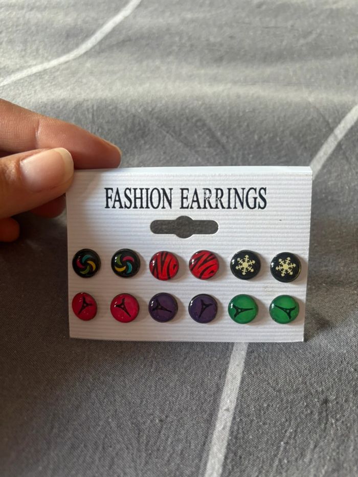 Lot de 6 boucle d’oreille neuf