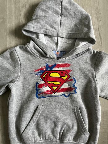 Sweat gris à capuche Superman 4 ans 