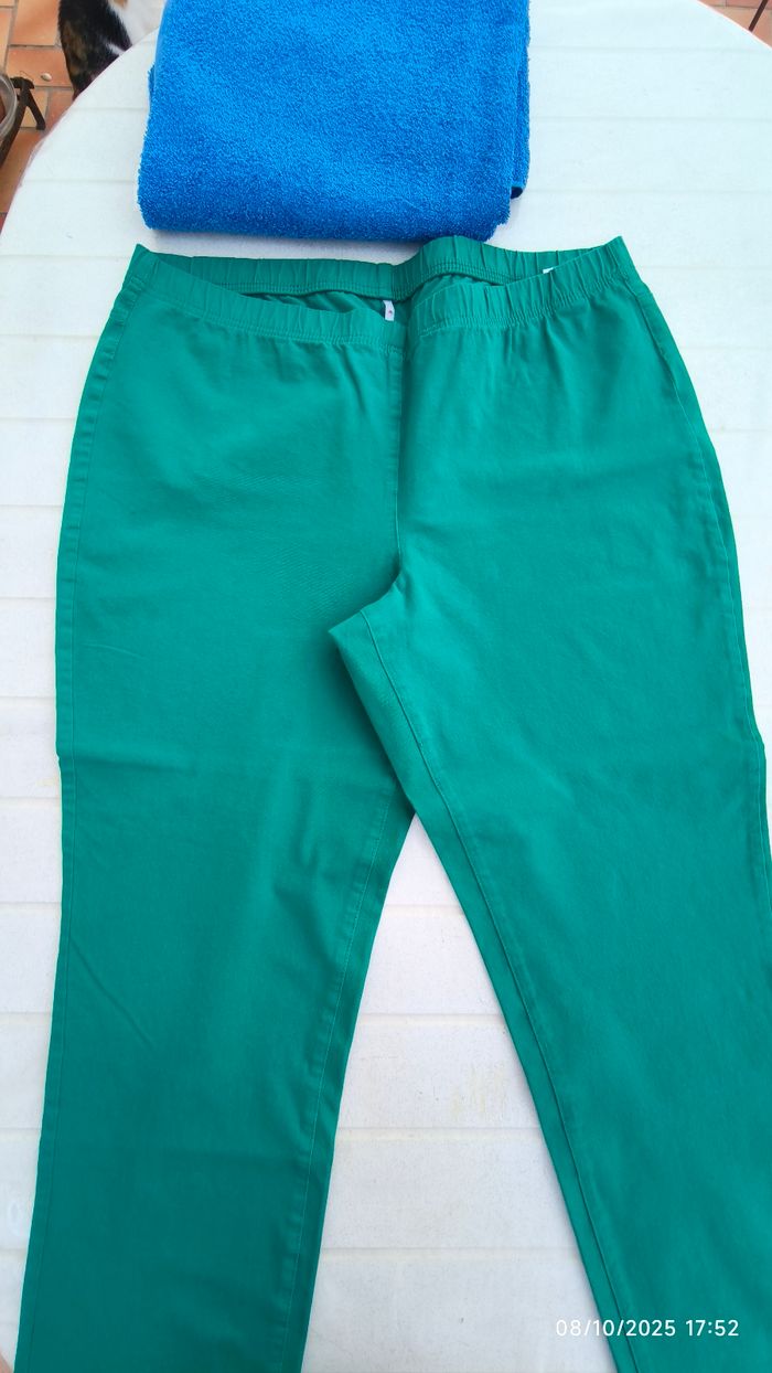 Pantalon Tregging émeraude T. 54 - photo numéro 3