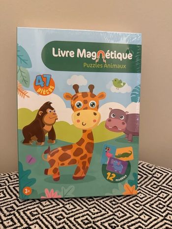 WDK - Livre Magnétique "Puzzle Les Animaux de la Savane"