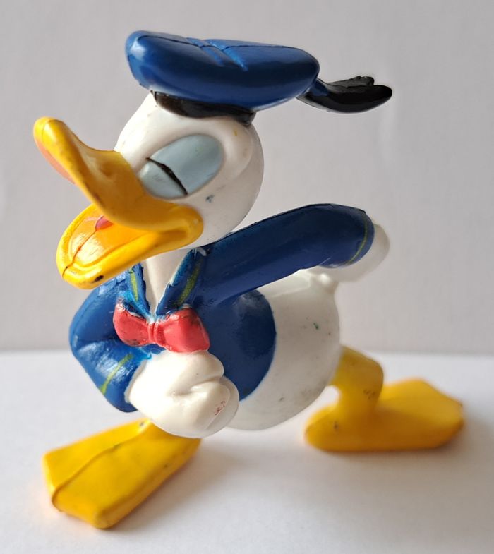 Figurine Disney Donald Duck heureux