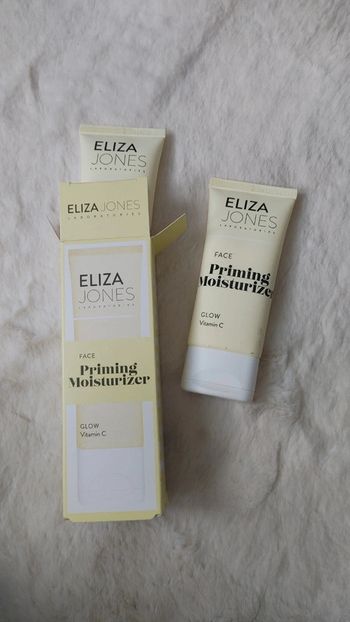Lot de 2 primer Élisa Jones vitamine c glow tout neuf