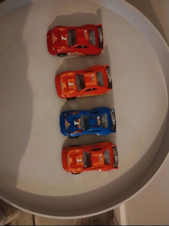 Lot de 4 voitures de course - photo numéro 4