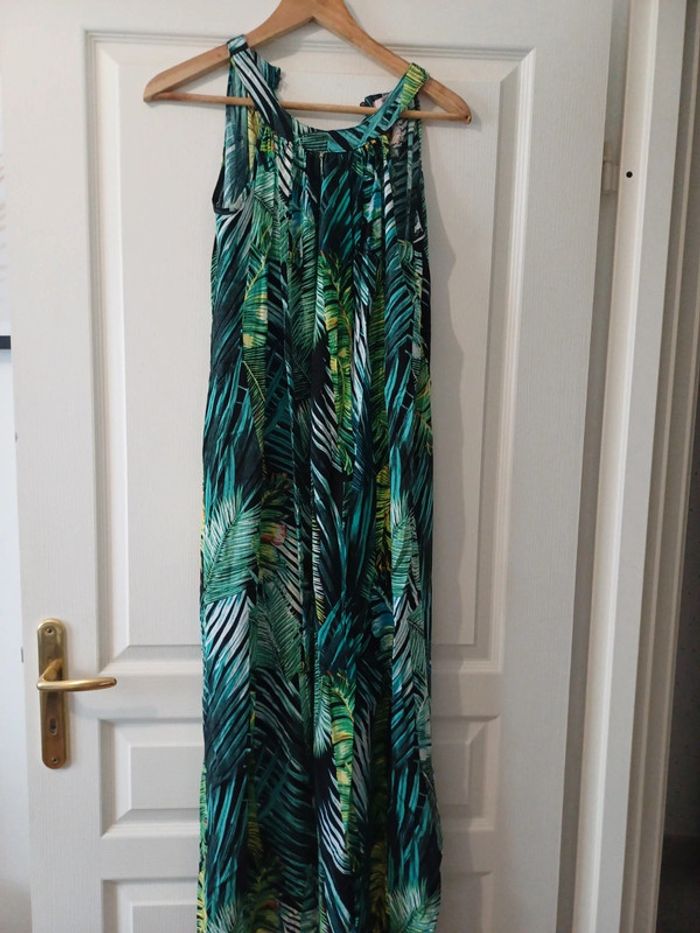 Robe fleurie verte légère Taille 38