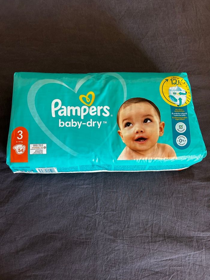 Couches Pampers - photo numéro 2