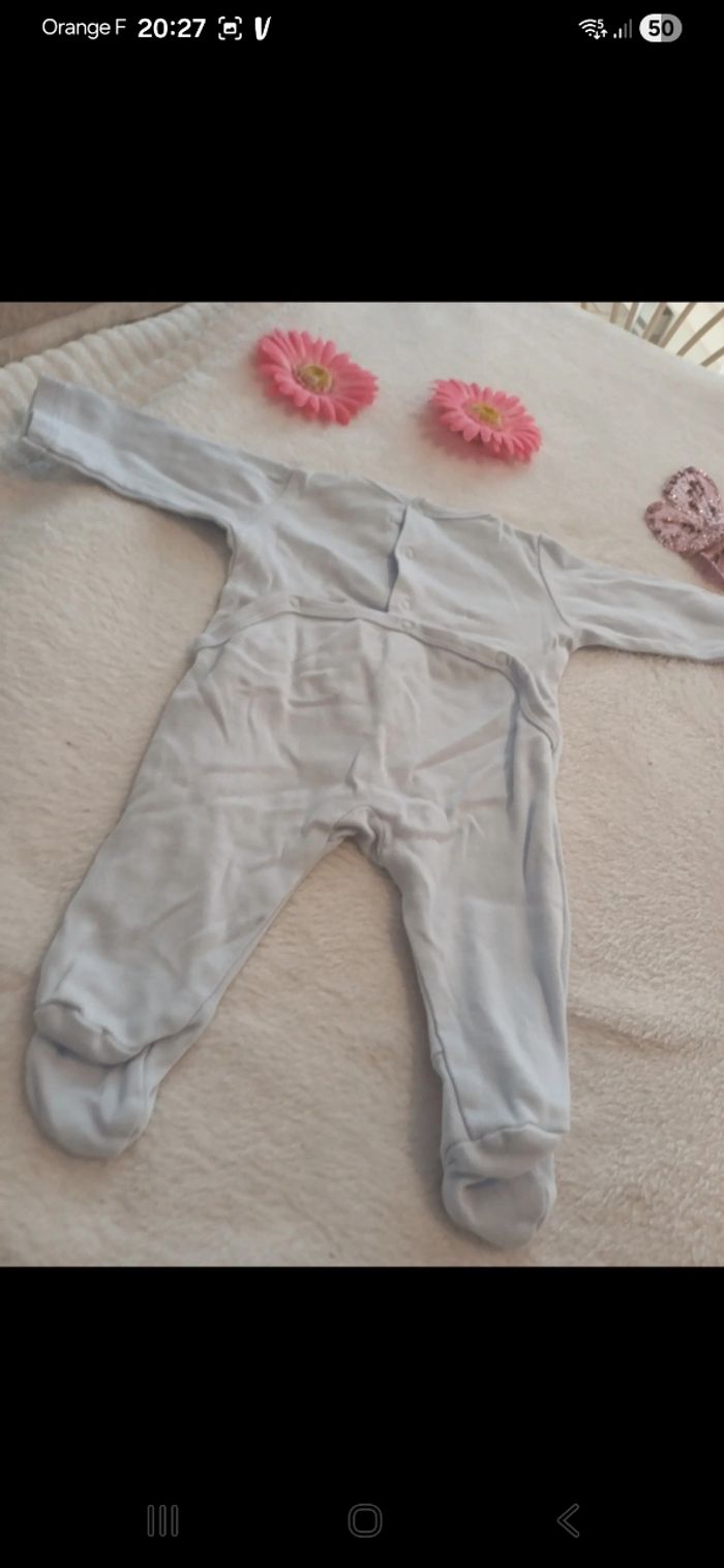Pyjama bébé taille 1 mois - photo numéro 4