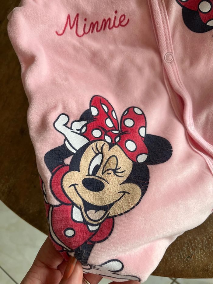 Lot pyjamas Disney 12 mois - photo numéro 2