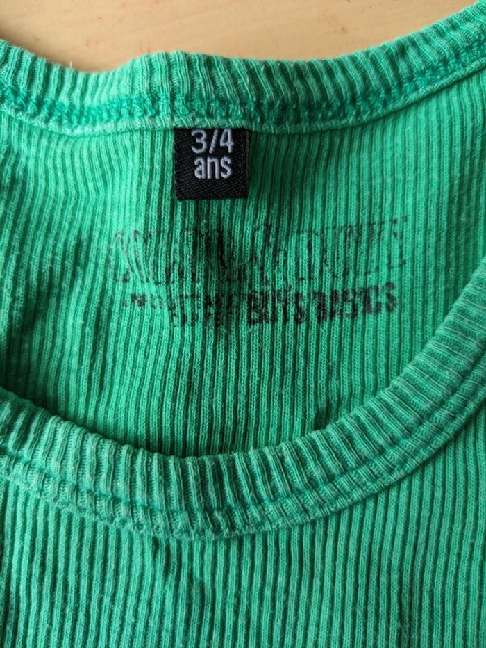 Tee shirt sans manche 3 4ans - photo numéro 2