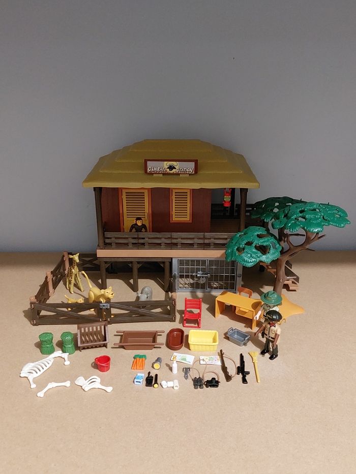 Maison safari, centre de soins playmobil