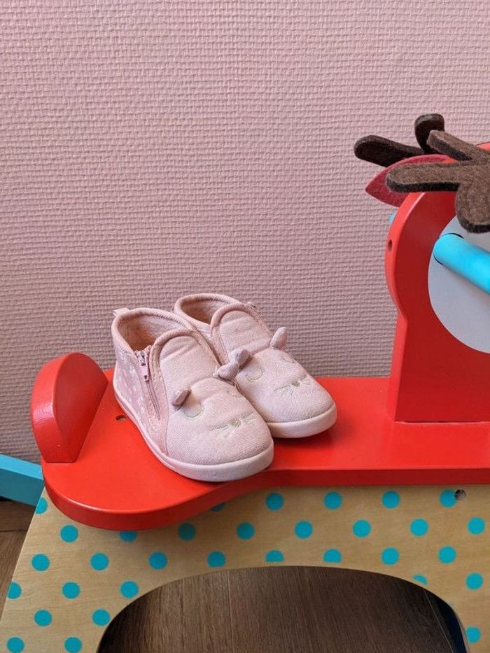 Chaussons chats Kiabi taille 23