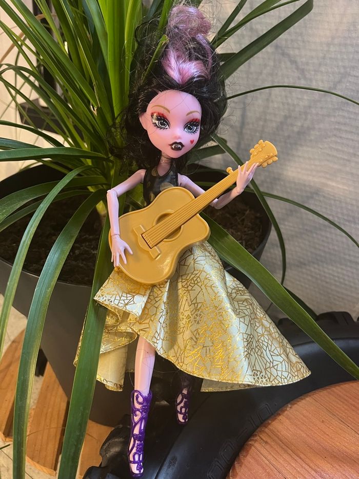 Draculaura Monster high - photo numéro 3