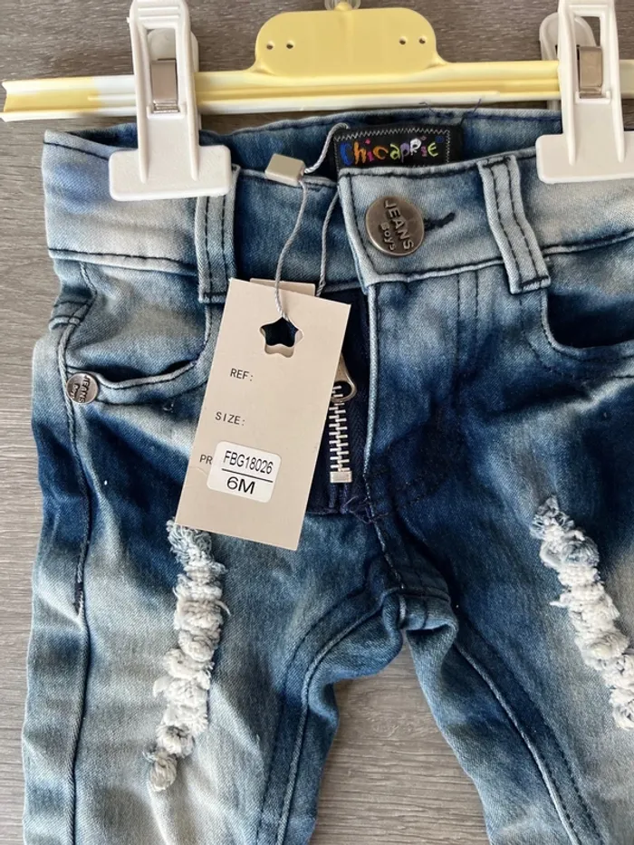 Jean chicaprie taille 6 mois - photo numéro 2