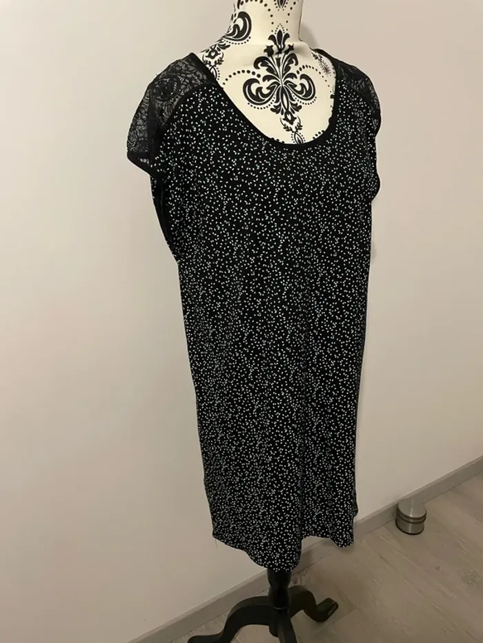 Robe noire à pois – La Halle – Taille XL – Élégante et confortable - photo numéro 3